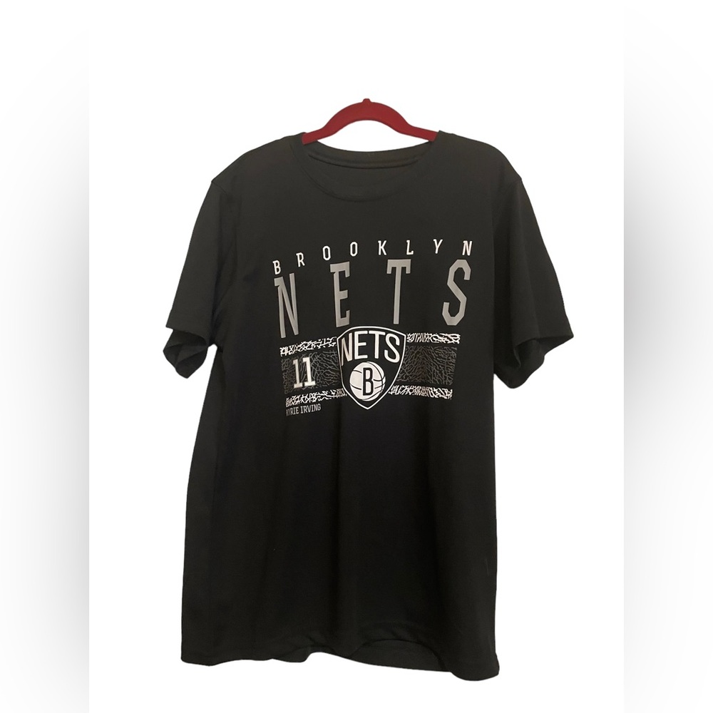 Brooklyn Nets NBA Branded Black Primary Team Logo T-Shirt - Size L (14/16)